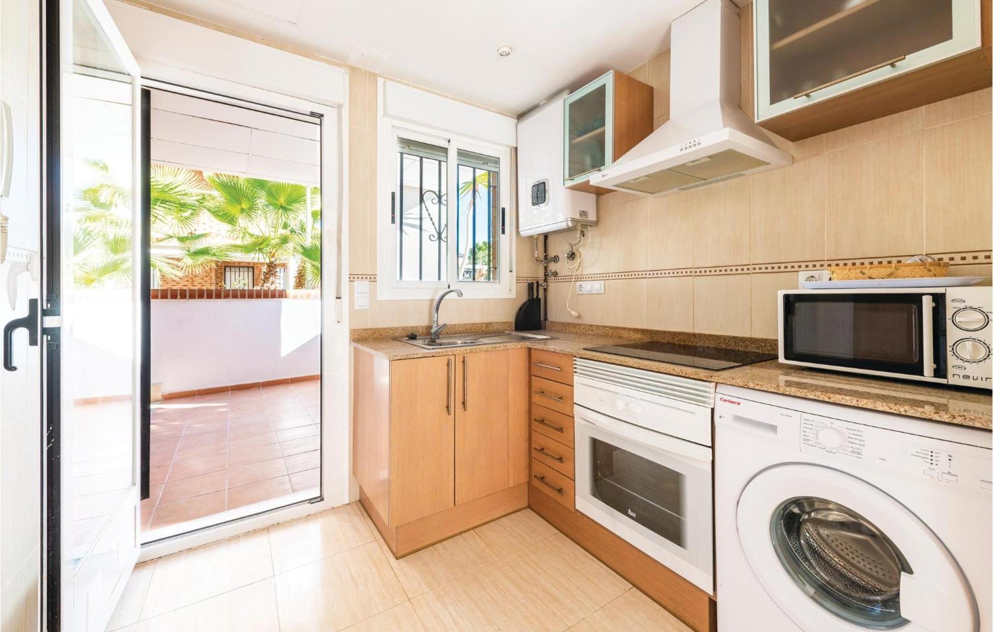 Amazing Apartment In Oropesa Del Mar With Kitchen מראה חיצוני תמונה